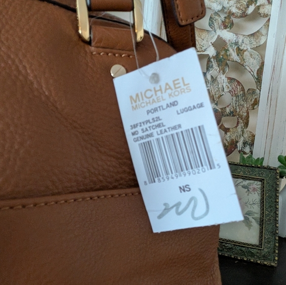 Michael Kors Portland Medium Satchel in Luggage Brown Pebbled Leather NWT - Picture 5 of 10